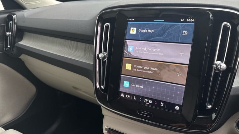 2025 Volvo XC40 Ultra, B3 Mild hybrid, Petrol, Bright Estate Petrol Automatic