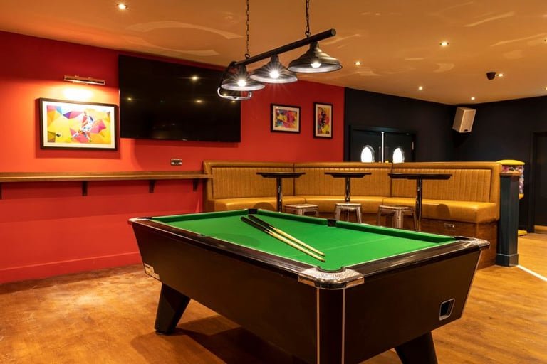 BRAND NEW STATIC CARAVAN FOR SALE AT BROADLAND SANDS HOLIDAY PARK - 11.5 MONTH OWNER SEASON!