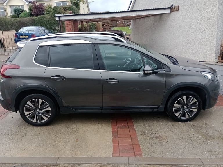 Peugeot, 2008, Hatchback, 2017, Manual, 1199 (cc), 5 doors