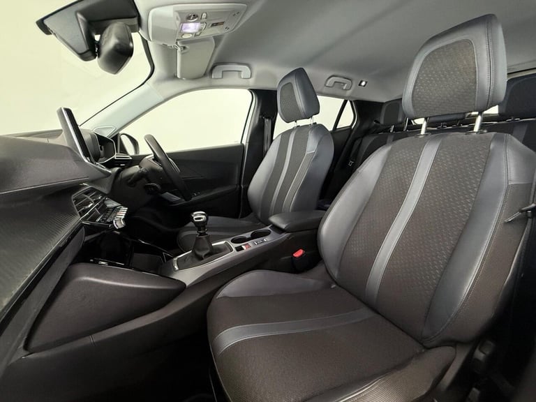 2020 Peugeot 2008 1.2 PureTech Allure Premium Euro 6 (s/s) 5dr HATCHBACK Petrol Manual