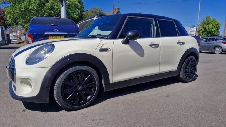  Mini Hatchback 1.5 Cooper 5dr Petrol
