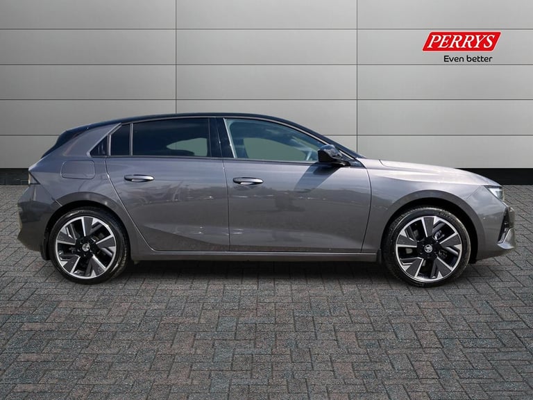 2024 Vauxhall Astra 115kW Ultimate 54kWh 5dr Auto Hatchback Electric Automatic