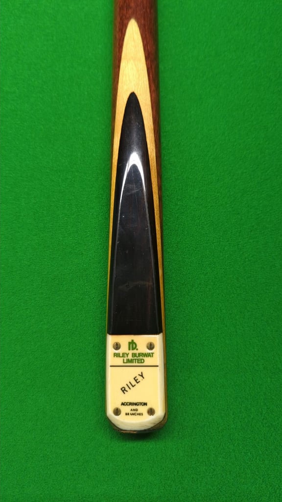 image for 1 piece Riley Burwat snooker cue 