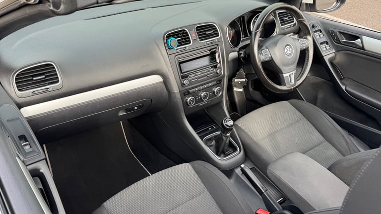 Volkswagen, GOLF, Convertible, 2012, Manual, 1598 (cc), 2 doors