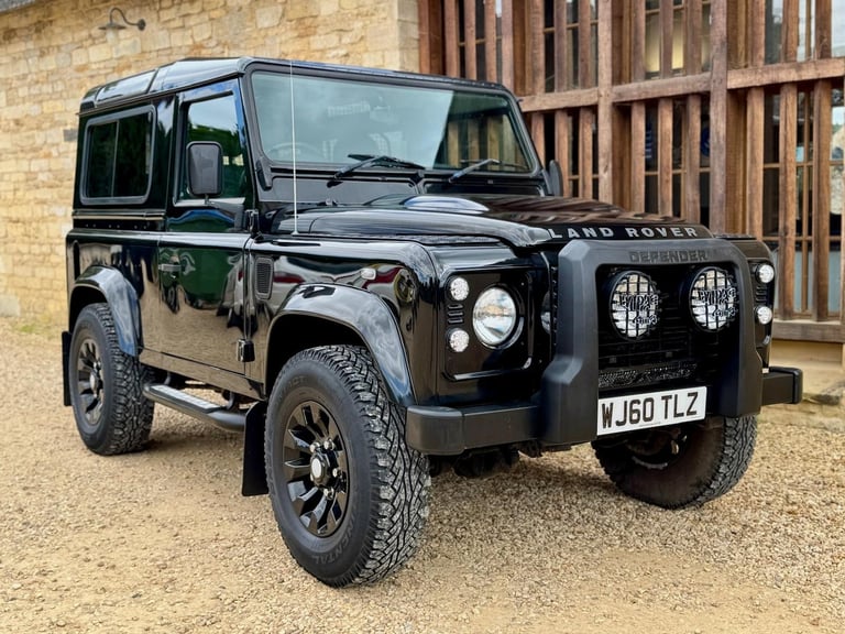 image for 2010 Land Rover Defender XS Station Wagon TDCi WINDOW VAN Diesel Manual