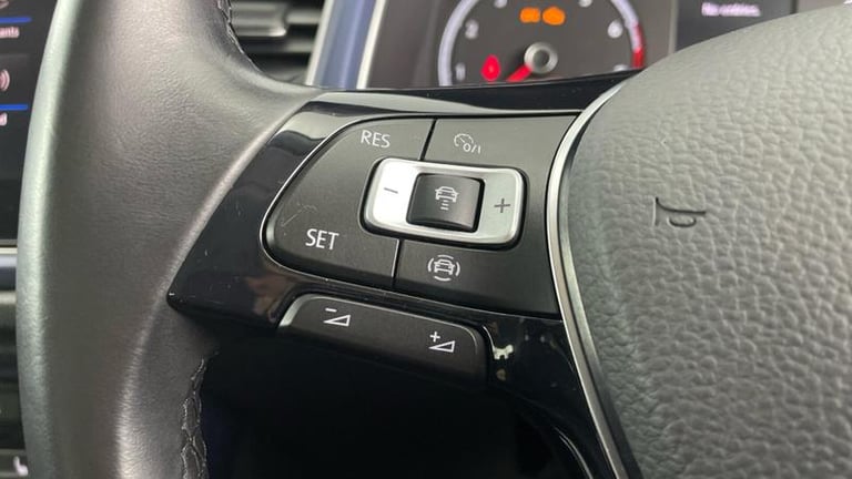 2021 Volkswagen T-Roc United 1.5 TSI 150PS EVO 7-speed DSG 5 Door Automatic Hatchback Petrol Auto...