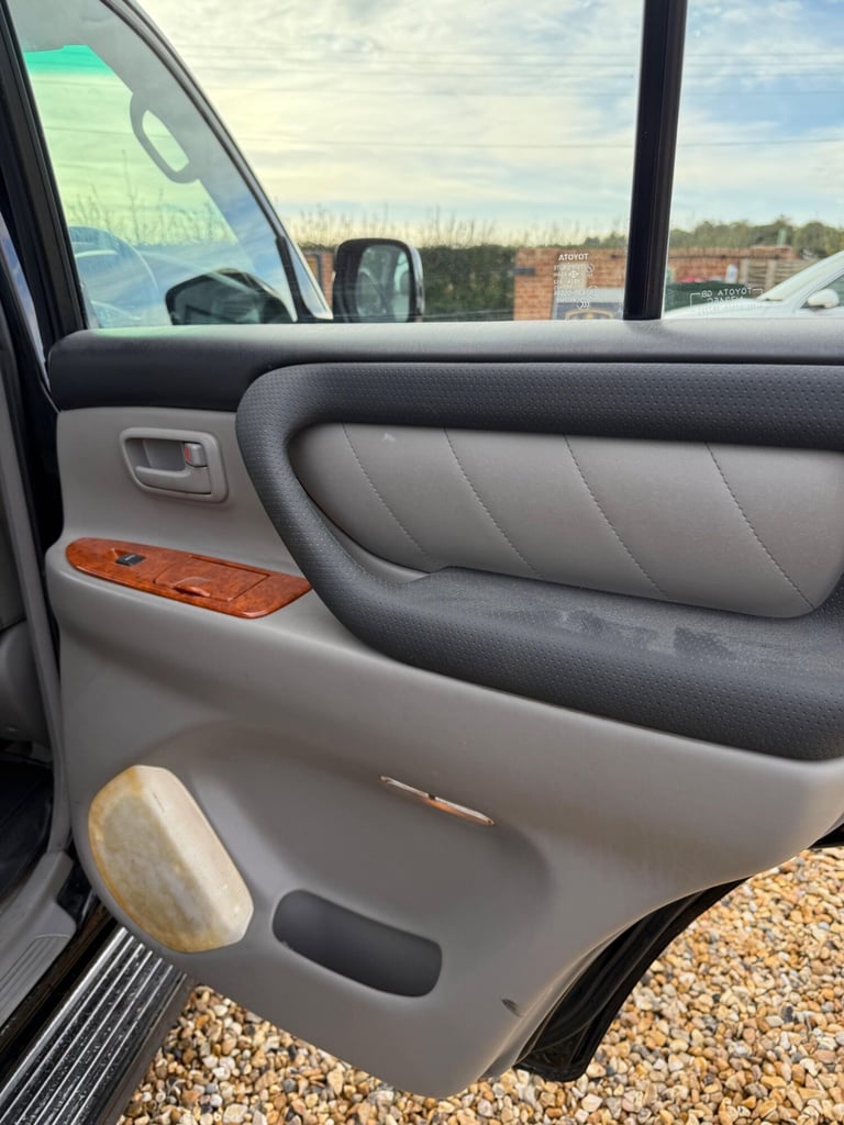 Toyota Land Cruiser Amazon 4.2 TD SUV 5dr Diesel Automatic (282 g/km, 201 bhp) Diesel Automatic