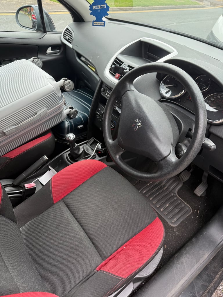 Cheap Peugeot, 207, Hatchback, 2009, Manual, 1360 (cc),5 doors for sale in Manchester, Greater Manchester