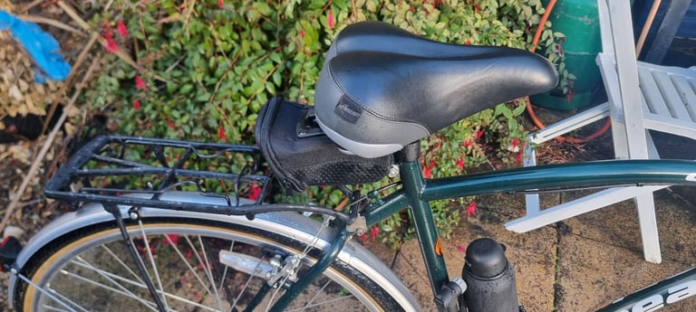 REAL CAFE  Gents Commuter bike. 4 speed in great condition with rack and mudguards.
