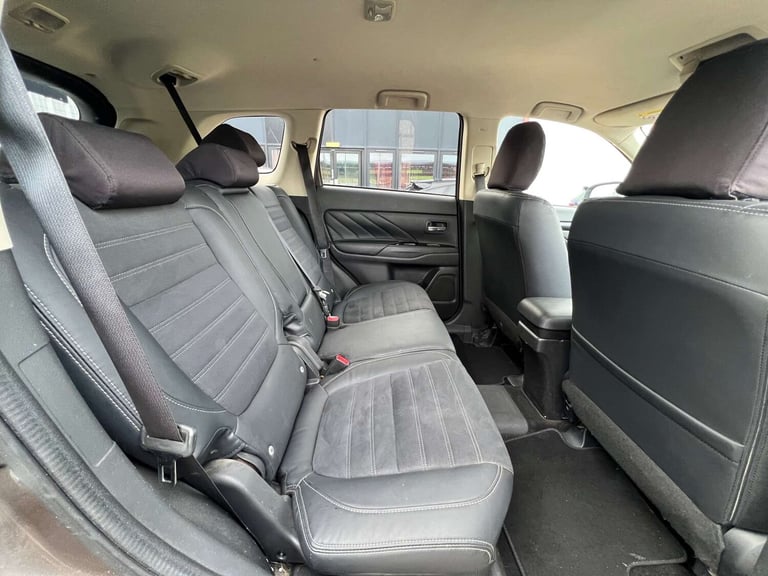 2017 Mitsubishi Outlander 2.0h 12kWh Juro CVT 4WD Euro 6 (s/s) 5dr SUV Hybrid Automatic