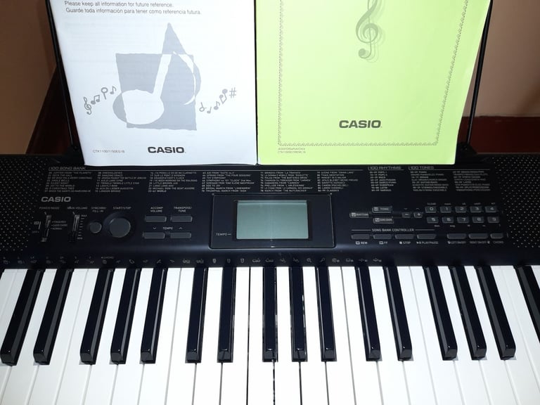 Casio Electric Keyboard
