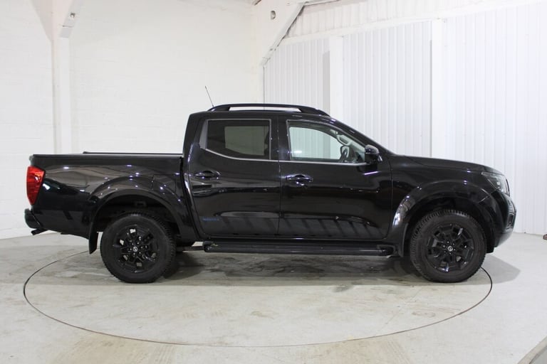 2020 Nissan Navara 2.3 dCi N-Guard Pickup Double Cab 4dr Diesel Manual 4WD Euro 6 Pick Up Diesel ...