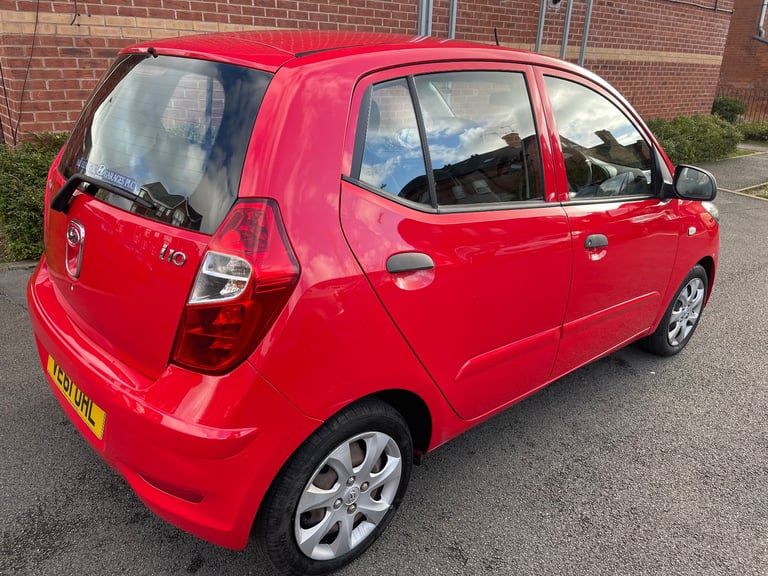 Hyundai I10 5dr Hatchback 1.2 classic with low mileage, 9 months MOT for sale!!!
