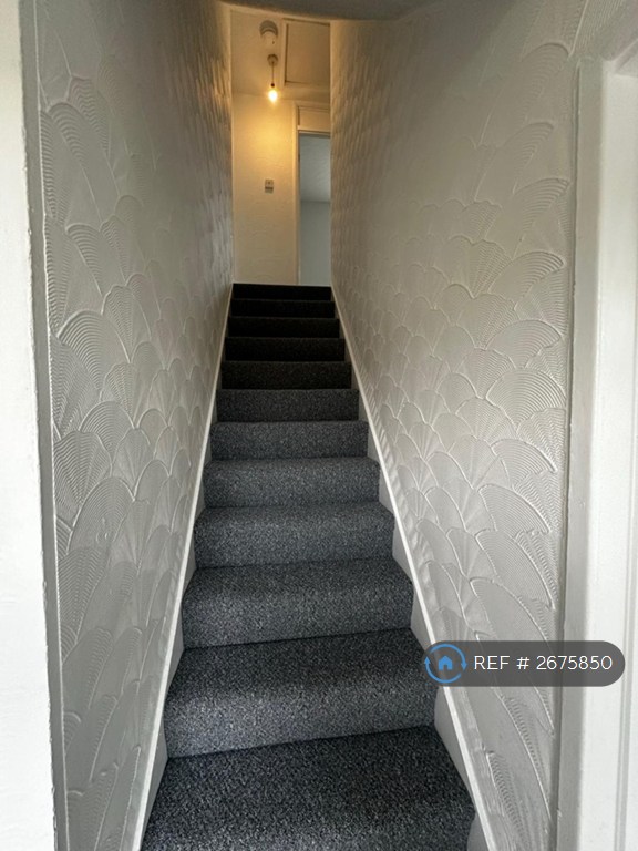 3 bedroom house in Glan 'Y Nant, Bargoed, CF81 (3 bed) (#2675850)