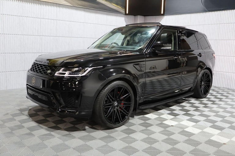 LAND ROVER RANGE ROVER SPORT 3.0 D300 MHEV HSE Silver Auto 4WD Euro 6 (s/s) 5dr