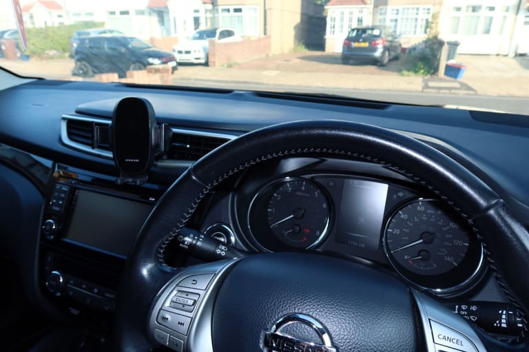 Nissan QASHQAI 2016, Hatchback, Petrol, Manual, 5 doors
