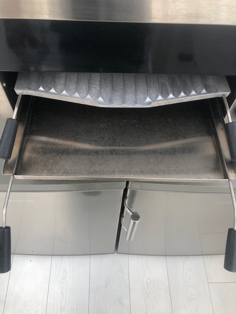 Parry LPG salamander grill. Pizza oven. Grill. Panini machine. 