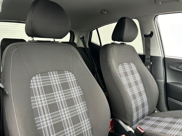 2024 Hyundai i10 1.0 Premium Hatchback 5dr Petrol Auto Euro 6 (s/s) (63 ps) Hatchback PETROL Auto...