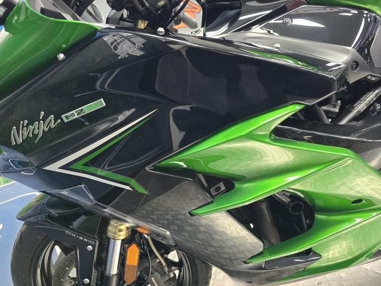 KAWASAKI NINJA H2 SX TOURER