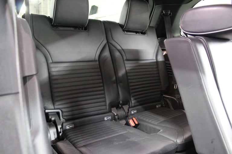 2019 Land Rover Discovery 3.0 SD V6 HSE Luxury Auto 4WD Euro 6 (s/s) 5dr ESTATE Diesel Automatic