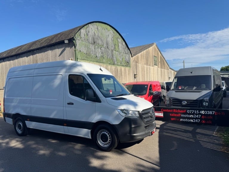 Mercedes-Benz Sprinter 3.5t H2 L2 Progressive Van++1 OWNER++CRUISE++REV