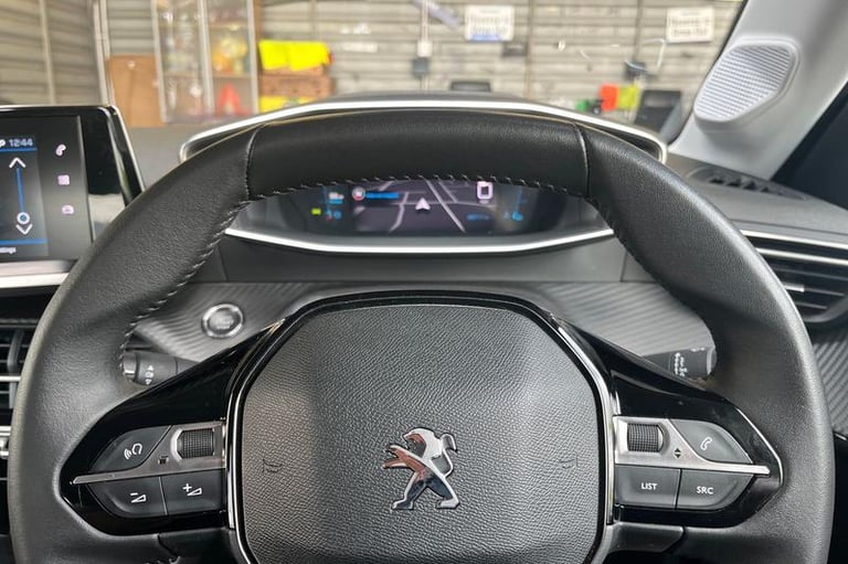 2023 Peugeot 208 1.2 PureTech 100 Allure Premium + 5dr HATCHBACK PETROL Manual