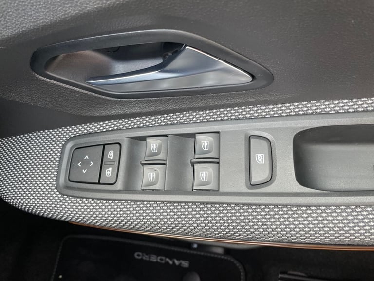 2021 Dacia Sandero Stepway Sandero Stepway 1.0 TCe Comfort 5Dr Hatchback Hatchback Petrol Manual