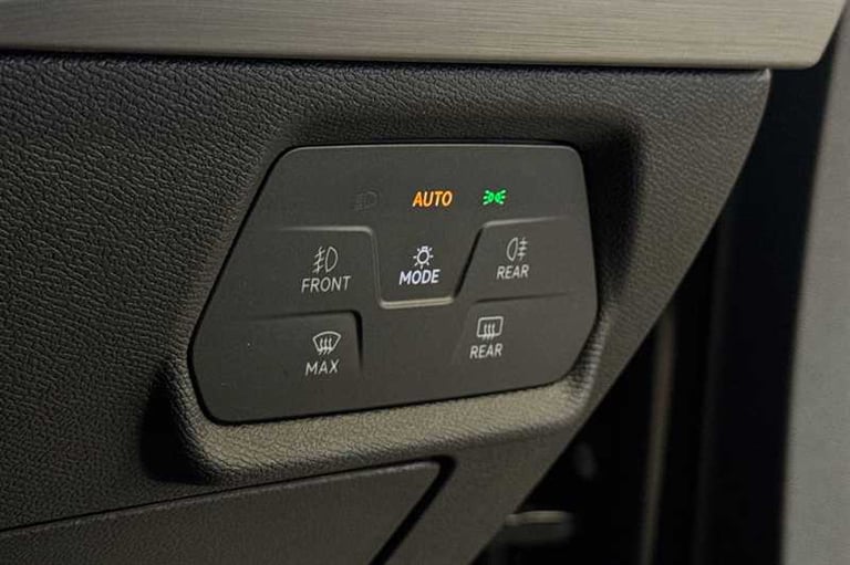 2021 SEAT Leon 1.5 TSI EVO FR Sport 5dr HATCHBACK PETROL Manual