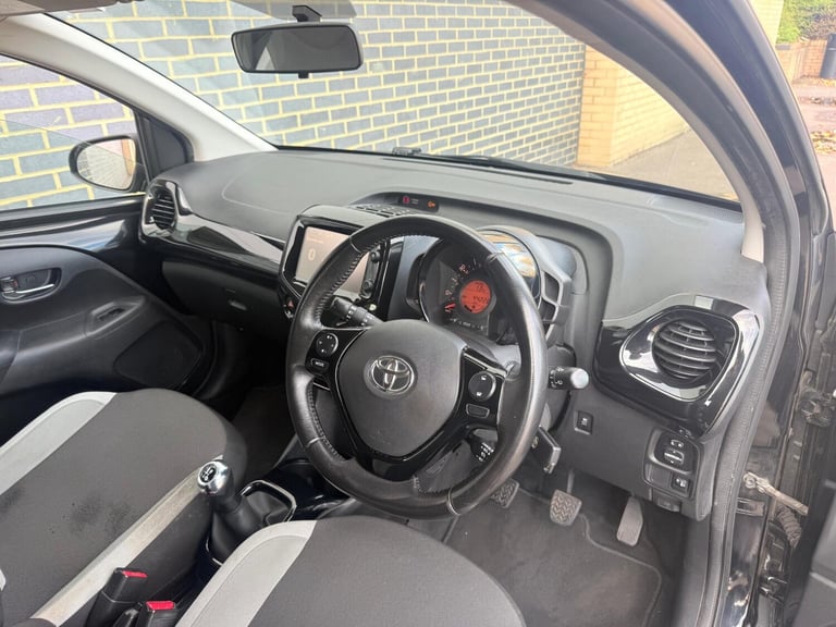 2017 Toyota AYGO 1.0 VVT-i x-press Euro 6 5dr HATCHBACK Petrol Manual