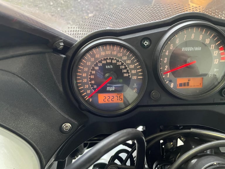 2007 - KAWASAKI Z750 Z 750 - ZR750 K6F - 12 MONTHS MOT - VERY CLEAN 