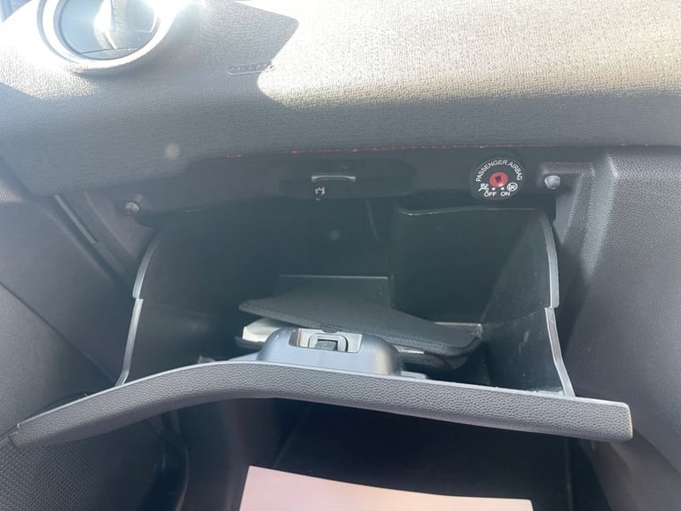 2016 Ford Fiesta 1.0T EcoBoost Titanium Hatchback 5dr Petrol Powershift Euro 6 (100 ps) Hatchback...