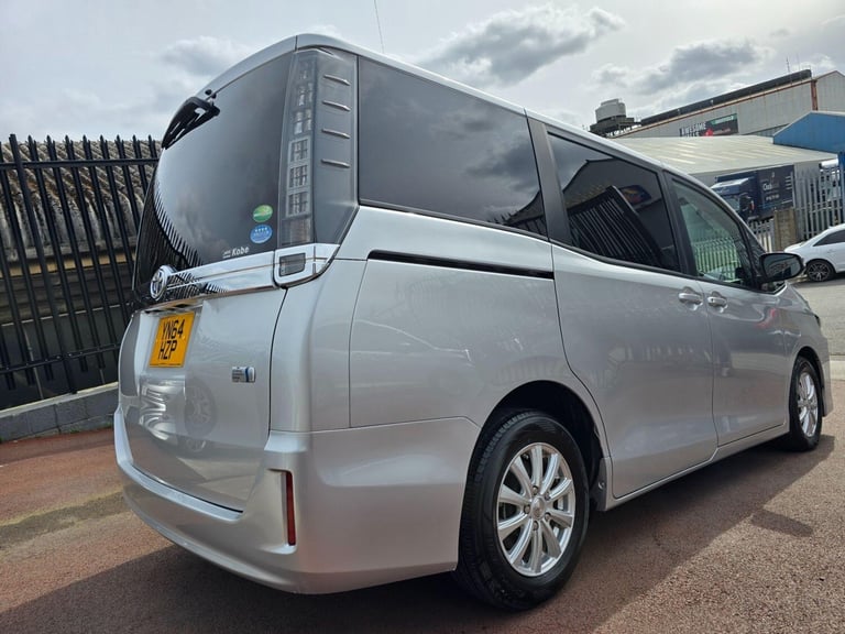 WE HAVE 6 MORE VOXY HYBRID AVAILABLE