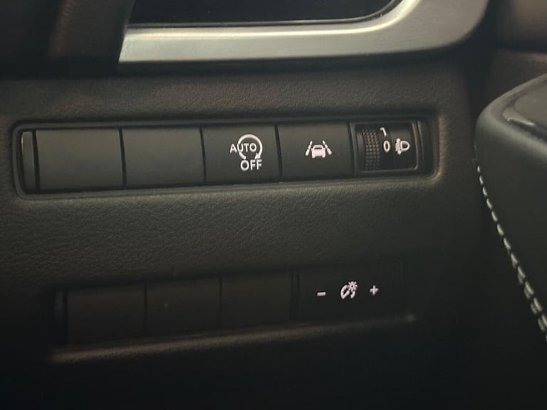 2022 Nissan Qashqai 1.3 DIG-T MHEV N-Connecta Euro 6 (s/s) 5dr HATCHBACK Petrol/Electric Hybrid M...