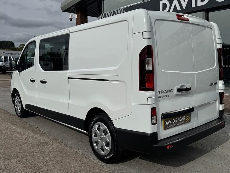2025 Renault Trafic 130ps LL30 130 Advance 6 Seat with Air Con, Cruise, Rear Sensors &amp; Delive...