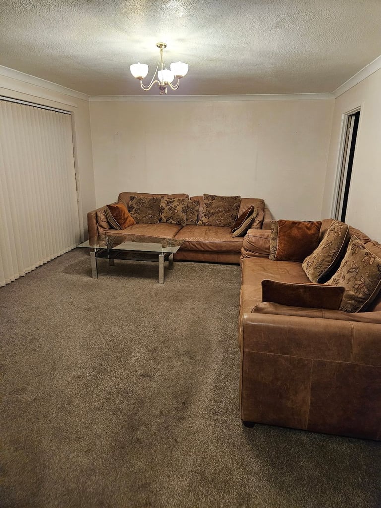 Double room available for rent in Stevenage Sg1 £200 pw