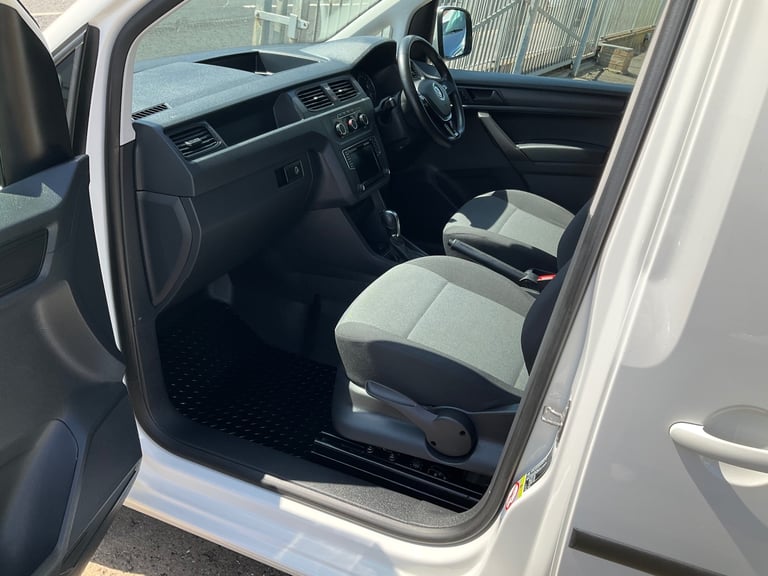2019 VOLKSWAGEN CADDY HIGHLINE 2.0 TDI 102 BHP BLUEMOTION TECH DSG NAV PANEL VAN