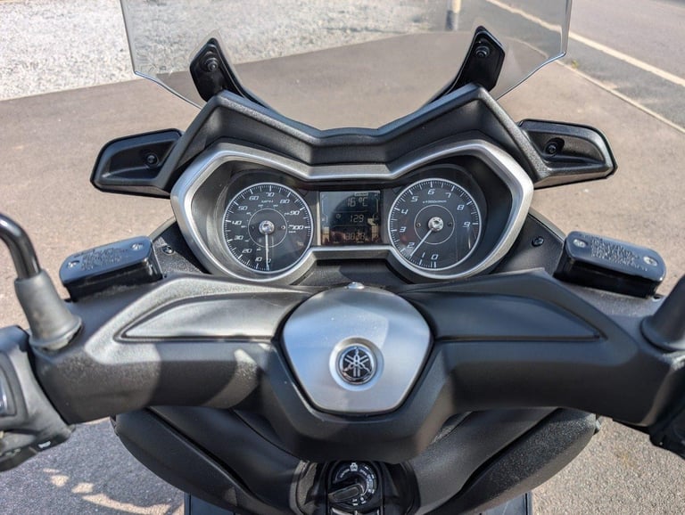 2020 YAMAHA XMAX 300
