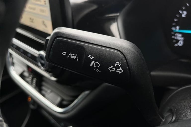 2018 Ford Fiesta 1.1 Zetec 5dr HATCHBACK PETROL Manual