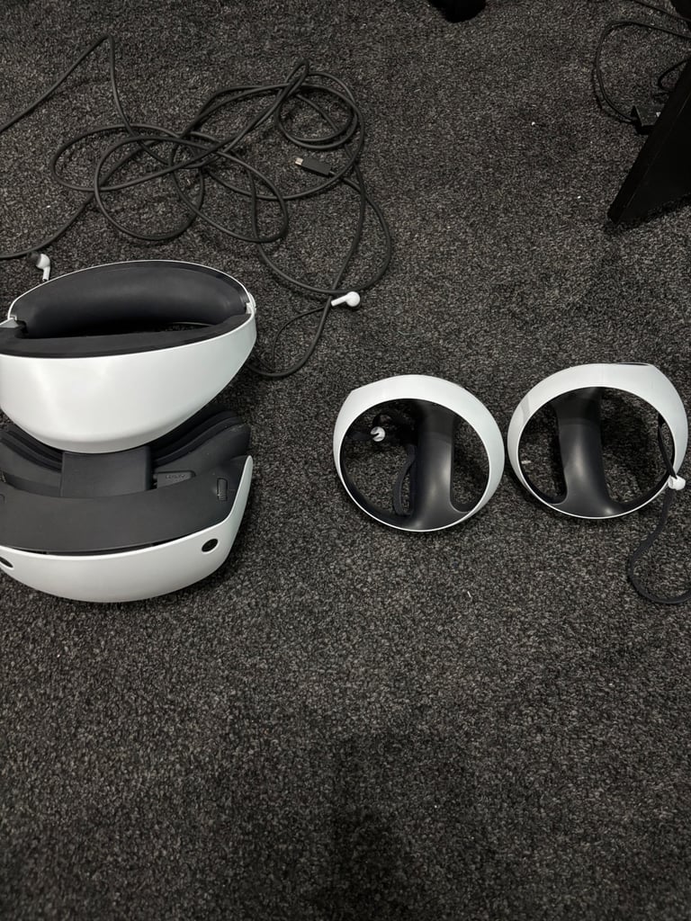 image for Playstation vr2 headset (Like New) 
