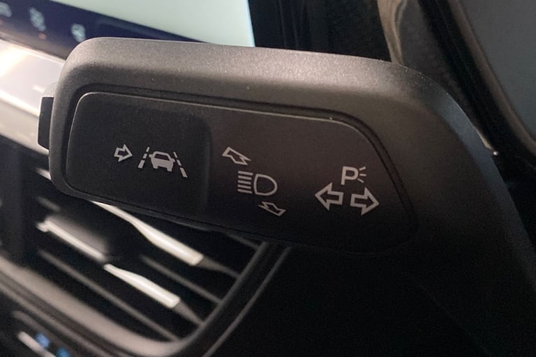 2025 Ford Focus 744494 Hatchback Petrol Manual