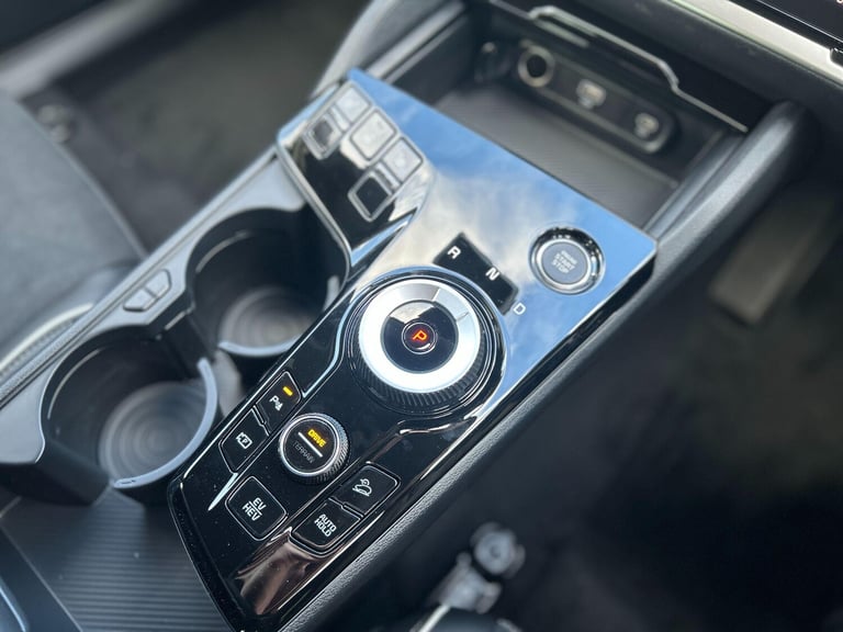 2025 Kia Sportage 1.6 T-GDi 13.8kWh GT-Line SUV 5dr Petrol Plug-in Hybrid Auto AWD Euro 6 (s/ EST...