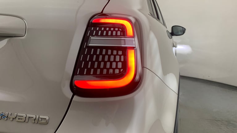 2024 Fiat 600 1.2 MHEV SUV 5dr Petrol Hybrid e-DCT Euro 6 (s/s) (100 ps) SUV Hybrid Automatic