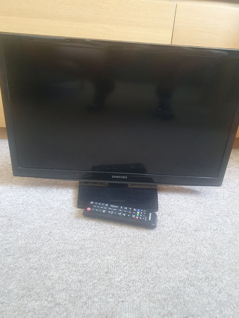 image for Samsung TV Smart 24inch. Delivery 