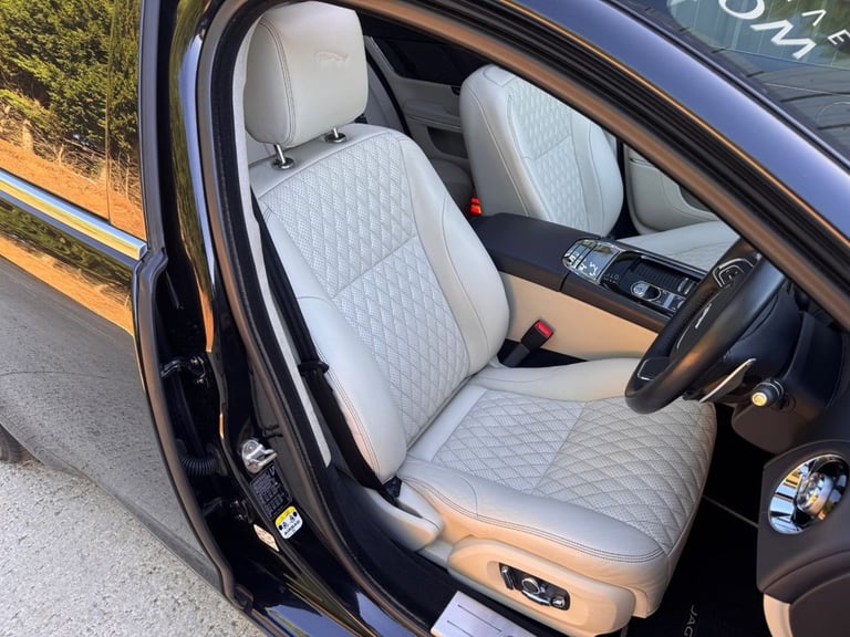 2019 Jaguar XJ 3.0d V6 XJ50 Saloon 4dr Diesel Auto Euro 6 (s/s) (300 ps) Saloon Diesel Automatic