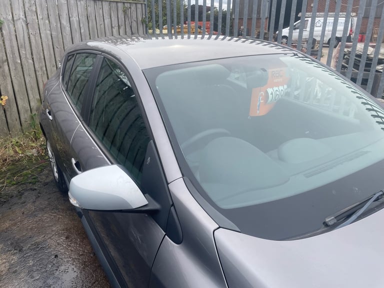 2010 Renault Megane 1.6 16V I-Music 5dr HATCHBACK Petrol Manual