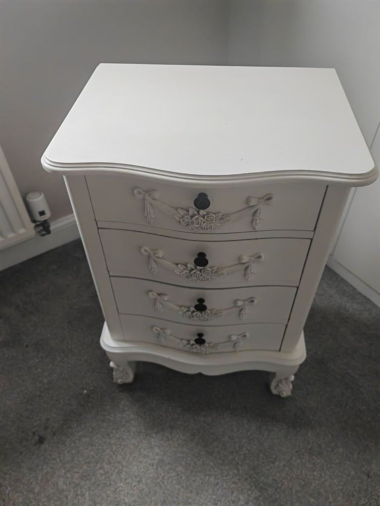 image for Small set of 3 drawers 