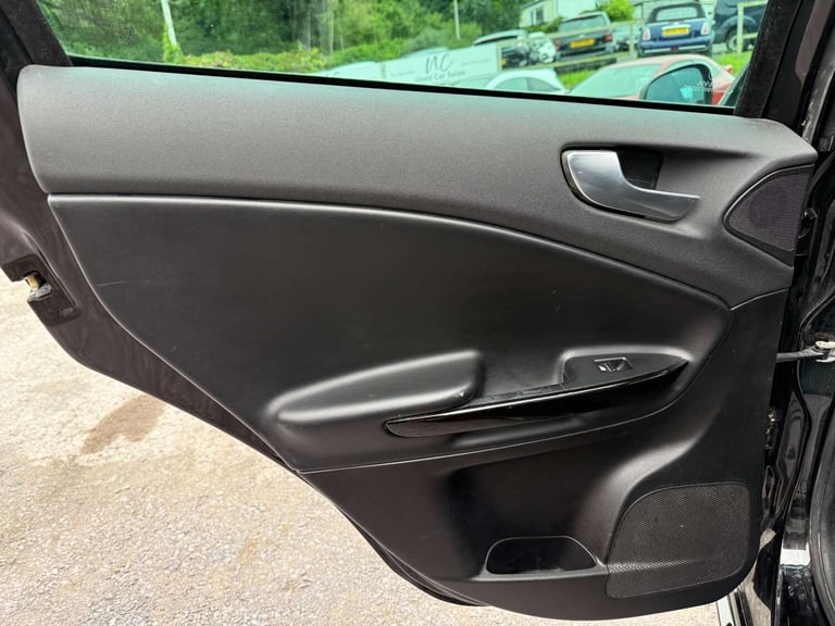 2012 Alfa Romeo Giulietta 1.6 JTDM-2 Veloce 5dr HATCHBACK DIESEL Manual