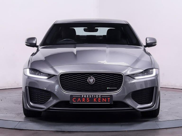 2022 Jaguar XE 2.0 D200 MHEV R-Dynamic SE Saloon 4dr Diesel Auto Euro 6 (s/s) (204 ps) SALOON Die...