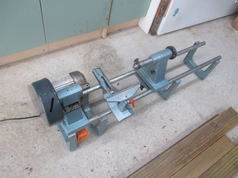 12 x Wood Turning tools Gouges Chisels Chuck Spanners Wood Blanks Hardware PLUS FREE LATHE
