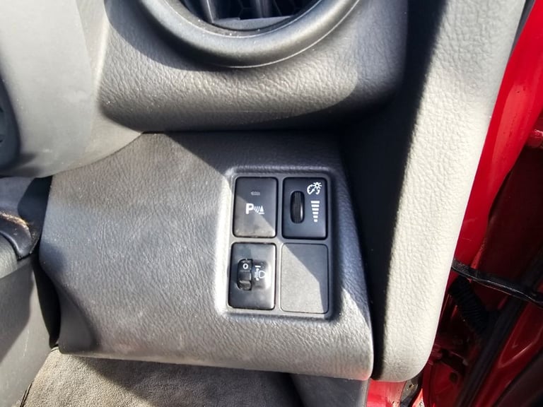 2010 Toyota RAV4 2.2 D-4D XT-R SUV 5dr Diesel Manual 4WD Euro 5 (150 ps) 12 MONTHS MOT ON SA ESTA...